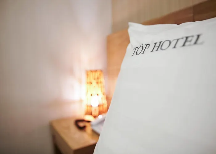 Aparthotel & 3*
